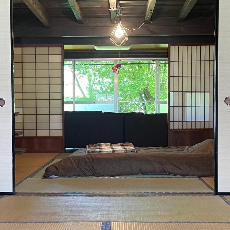 ゲストハウス　にじゅうよん Szakasita Kültér fotó