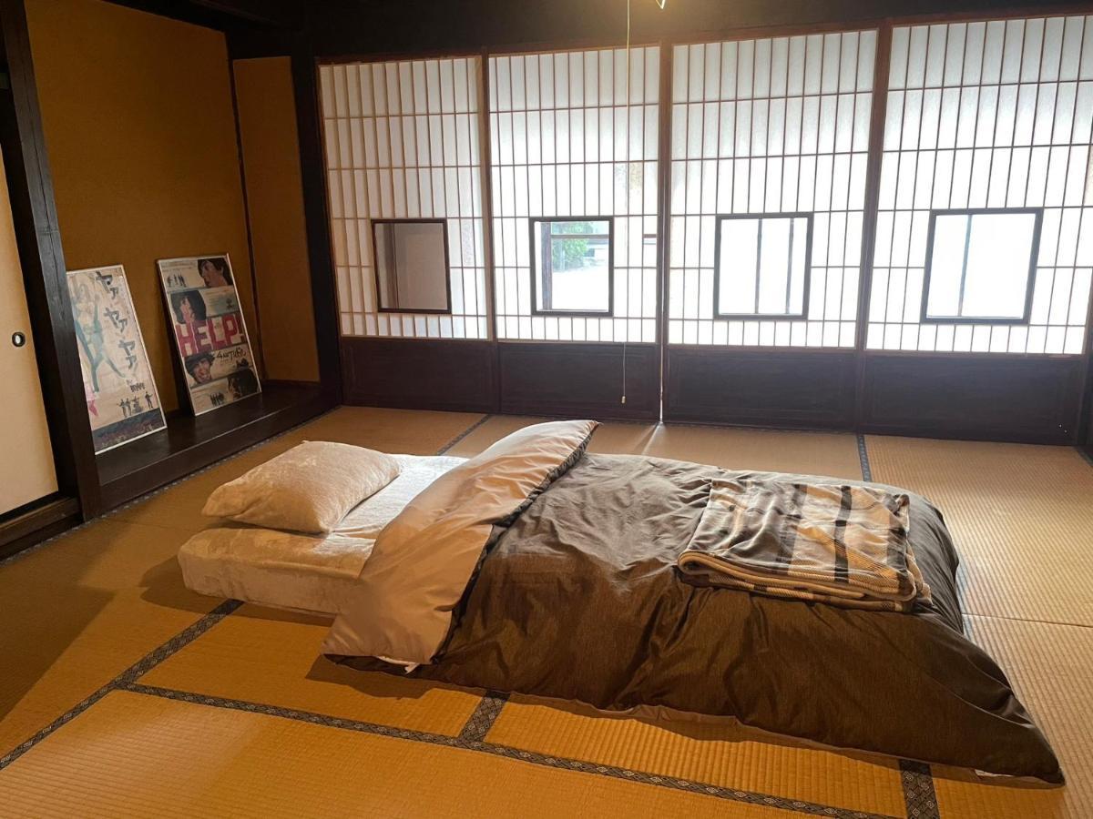 ゲストハウス　にじゅうよん Szakasita Kültér fotó